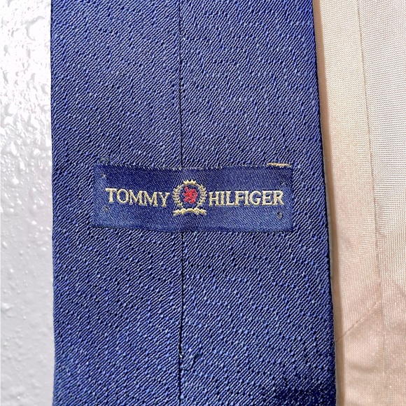 Classic Tommy Hilfiger Tie - Picture 2 of 5